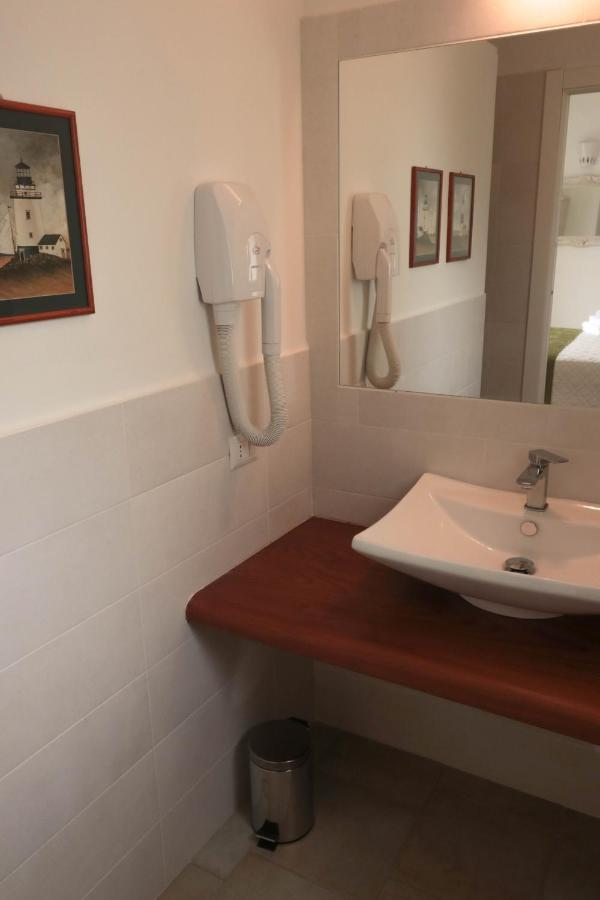 B&B Limone San Teodoro  Bagian luar foto